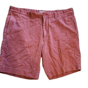 J. CREW mens w38 red vintage wash flat front shorts